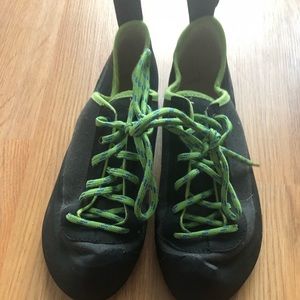 Climbing shoes , kids , size 6.5